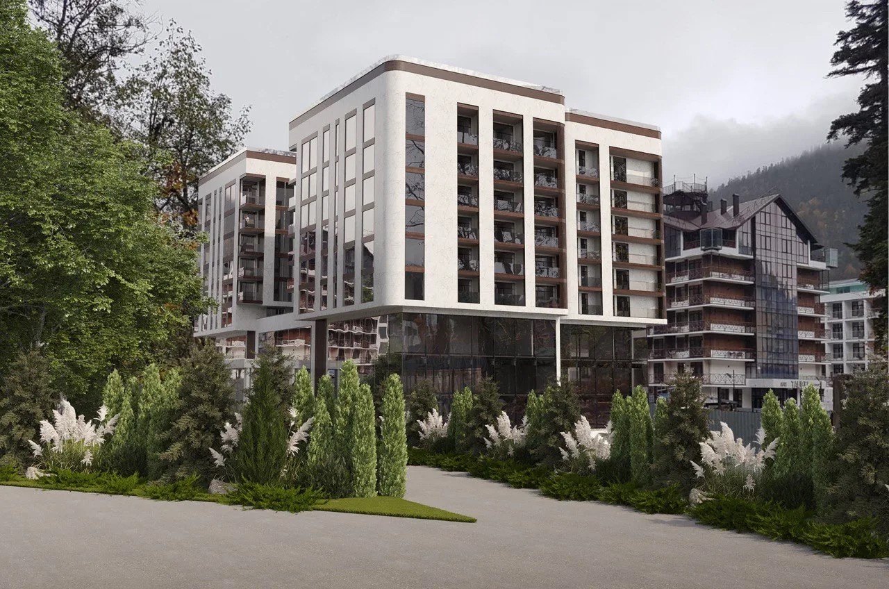 Архитектура RIVER ROCK в окружении кавказского леса